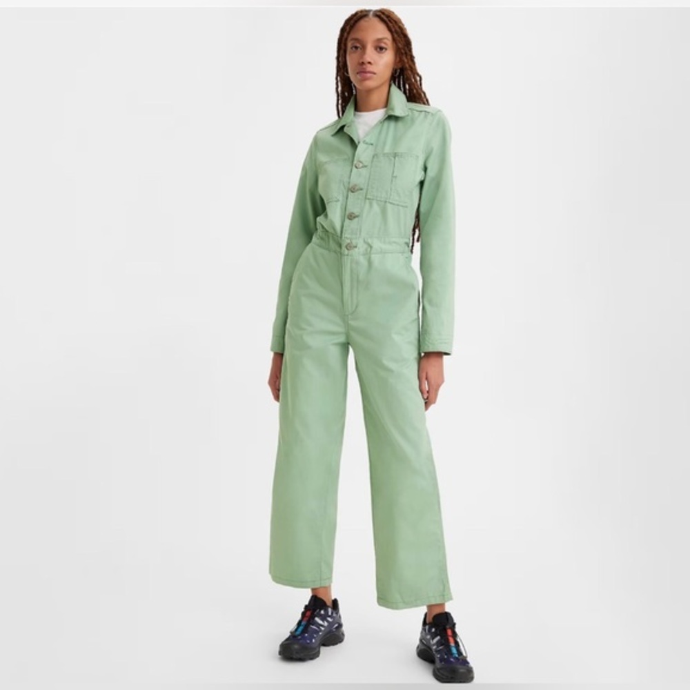 Levi’s granite mint green Iconic structured Jumpsuit size small brand new